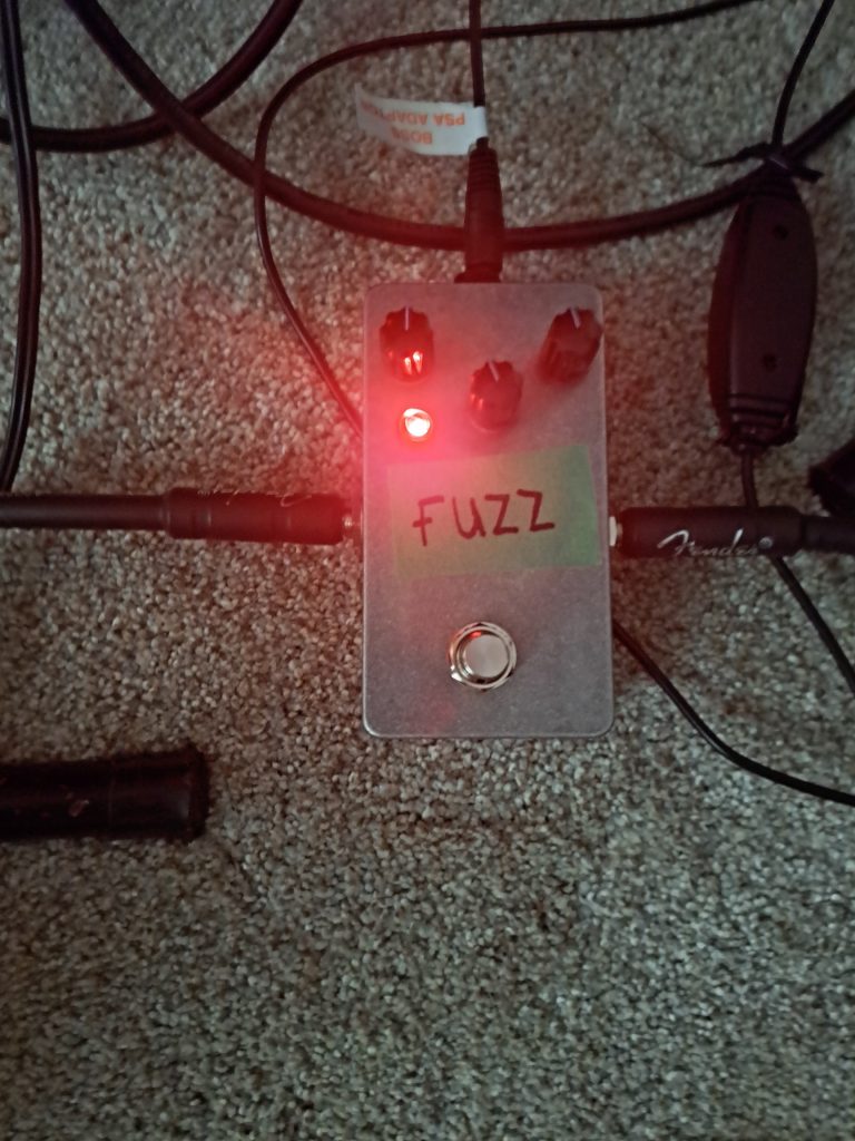 Fuzz pedal complete